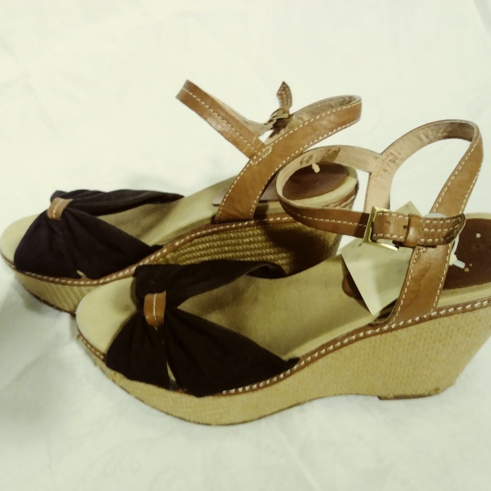 ITALY Via Neroli strap wedge